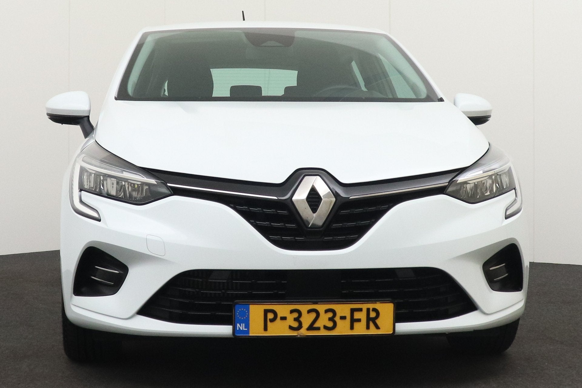 Renault Clio 1.0 92 PK TCe Business Zen Trekhaak Camera Carp, Voorwielaandrijving, Dealer onderhouden, Stof, Gebruikt