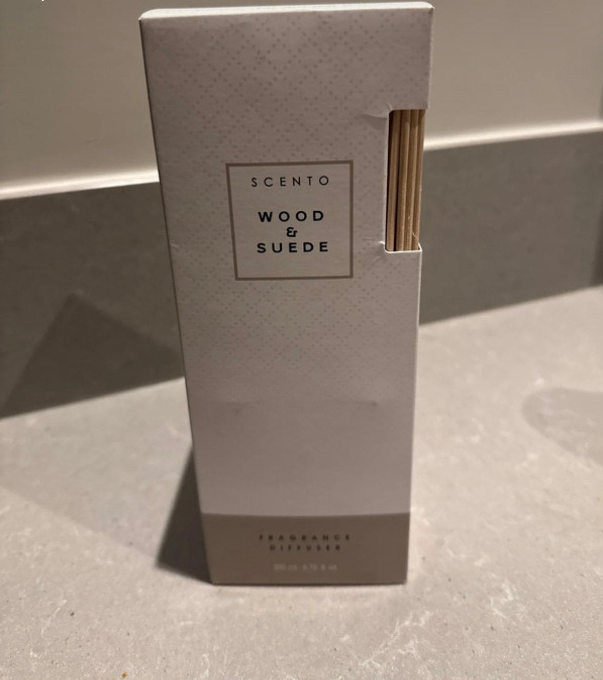 Scento geurstokjes wood & suede, Verzenden, Zo goed als nieuw
