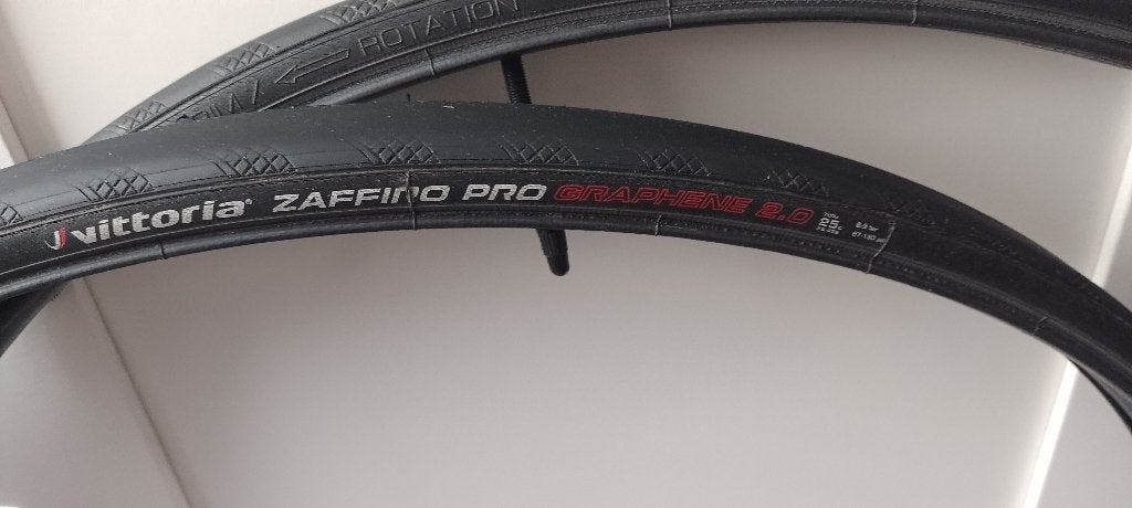 2x Vittoria Zaffiro pro buitenbanden maat 700x25c, Schwalbe, Band, Schwalbe, Ophalen of Verzenden, Zo goed als nieuw