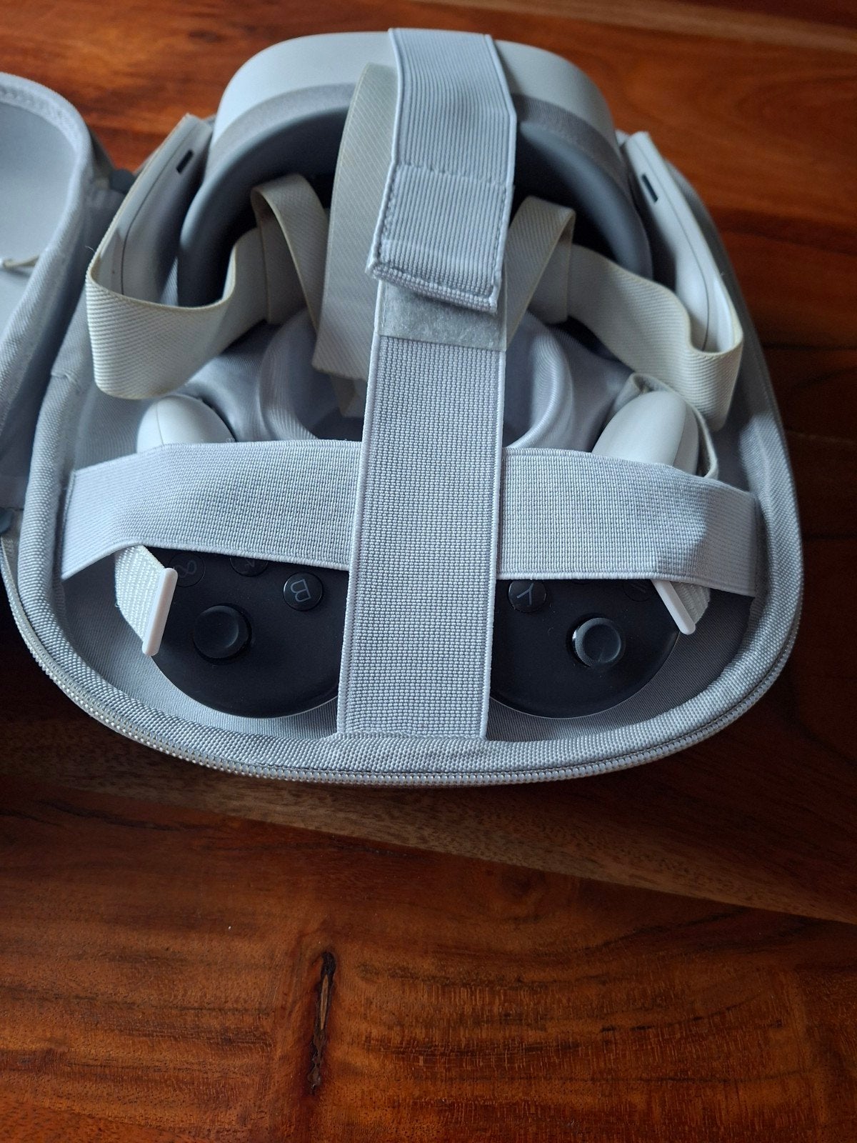 vr bril meta Quest 3s 128 gb en vr charging dock, Spelcomputers en Games, Virtual Reality, Ophalen, Zo goed als nieuw, Overige platformen