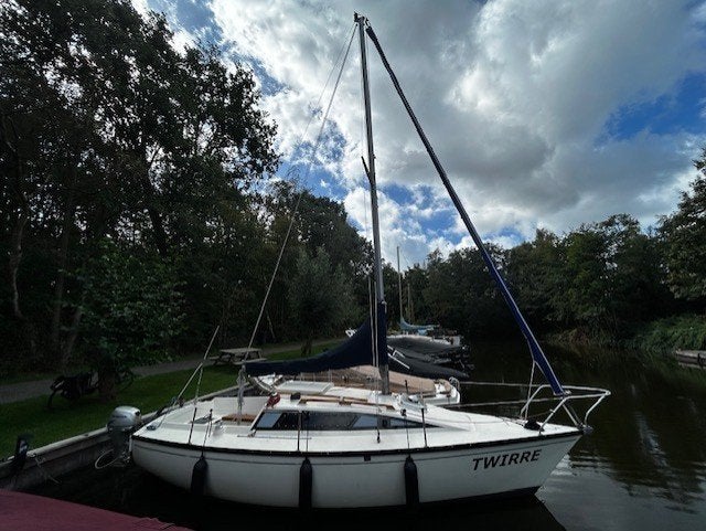 Beneteau First 22 | Zwenkkiel | Ligplaats Loosdrecht, Watersport en Boten, Gebruikt, 10 pk, Overige typen, 1.50 - 1.70 meter