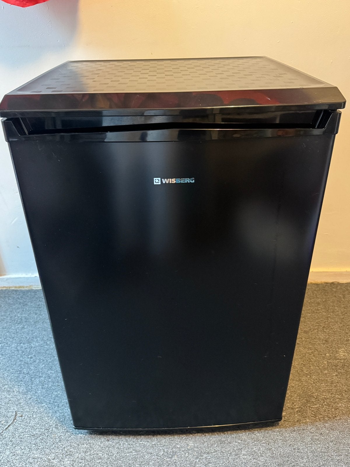 Wisberg tafelmodel vriezer – 83L – zwart, 75 tot 100 liter, Zo goed als nieuw, 45 tot 60 cm, Met vriesvak