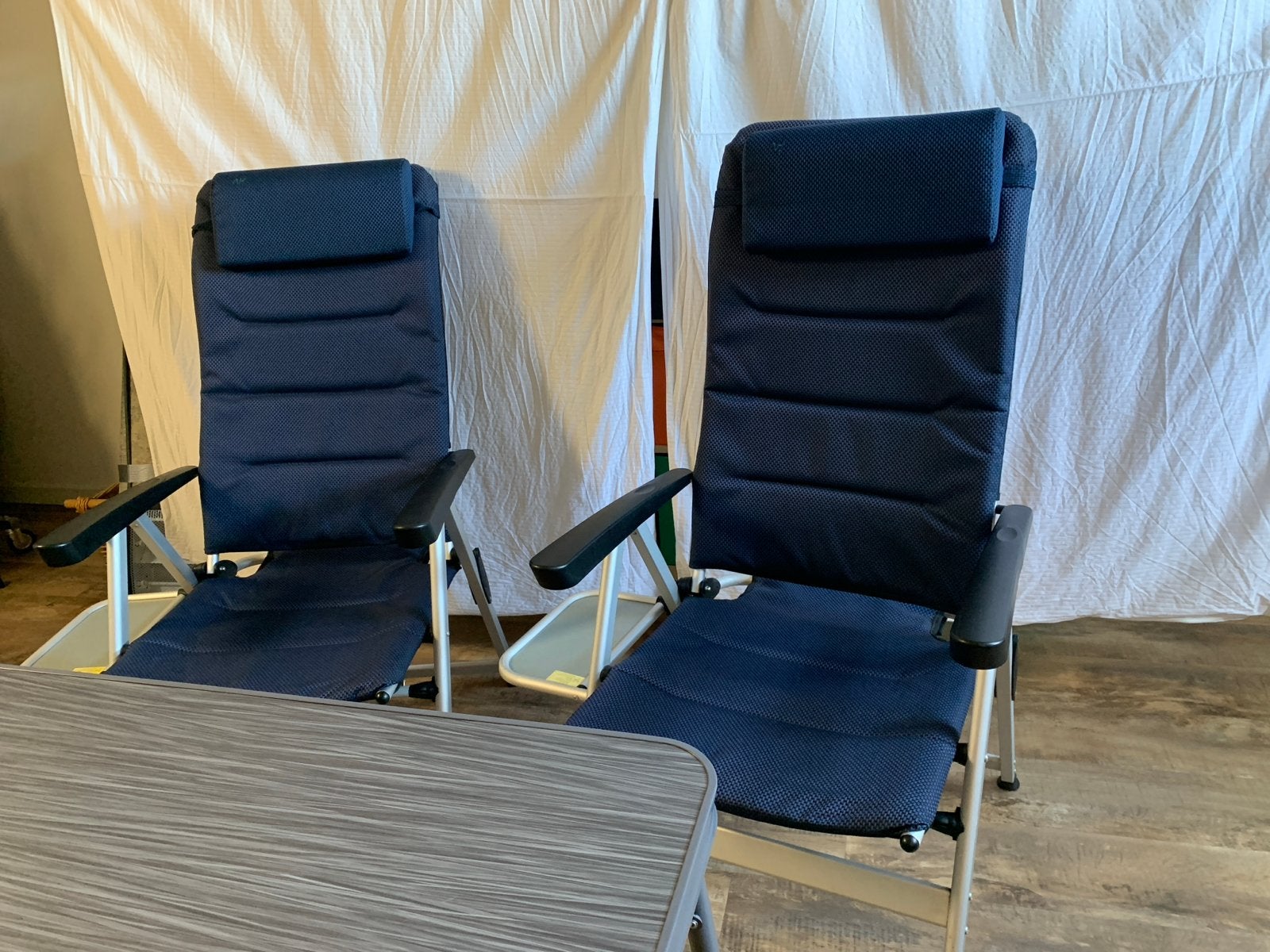 Nog heel mooie campingtafel en ANWB stoelen., Ophalen, Zo goed als nieuw, Campingstoel