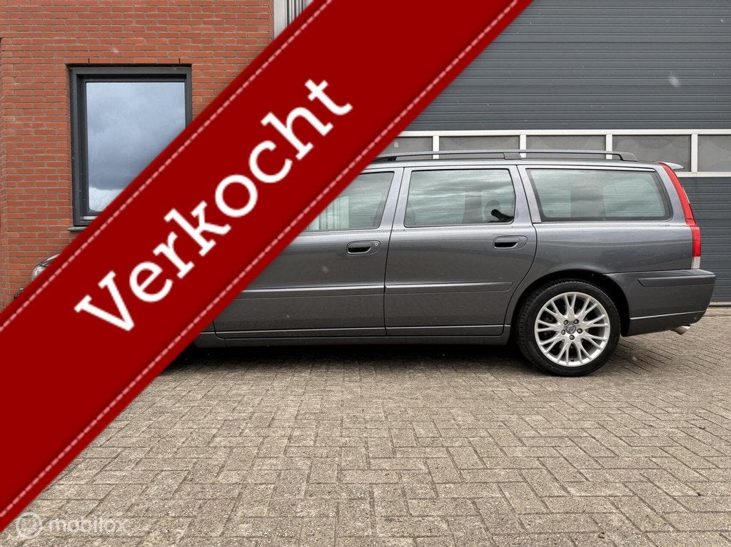 Volvo V70 2.5T Aut. Edition Sport - dealer o.h. - schuifdak, Auto's, 2521 cc, 209 pk, Euro 4, Zilver of Grijs