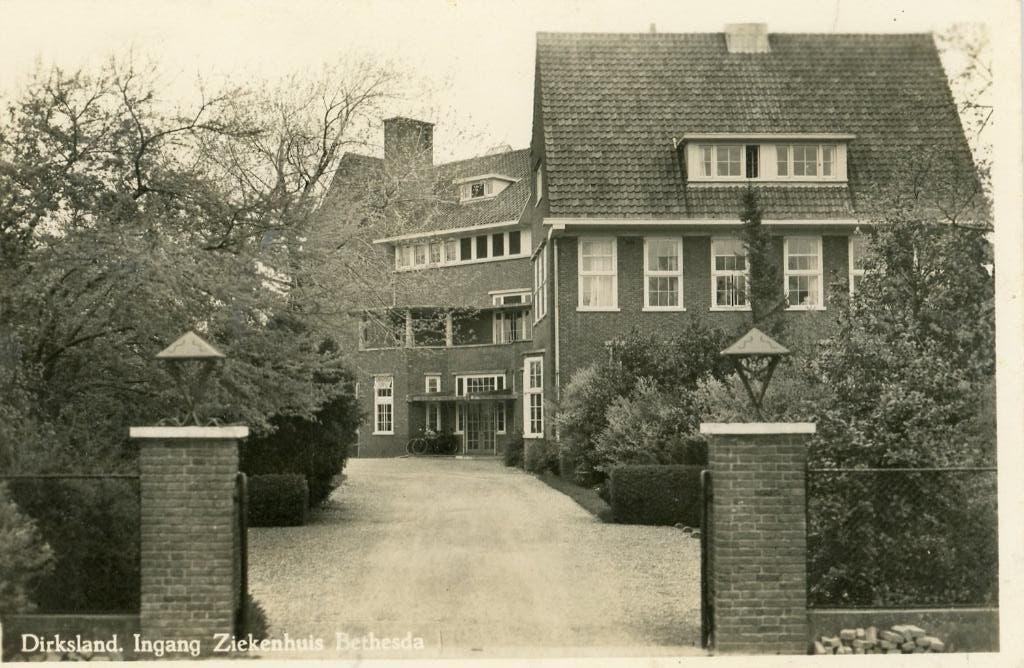 Dirksland Ansichtkaart, Verzenden