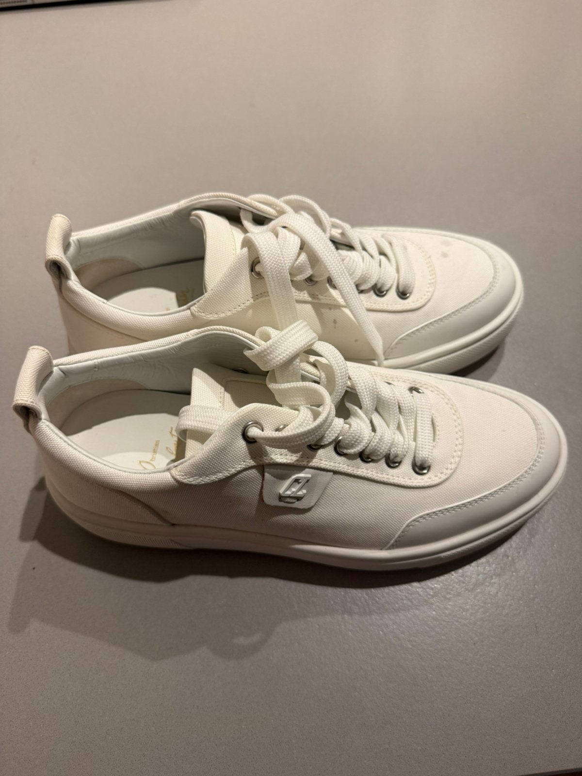 Originele Louboutin sneakers/ gympen (maat 37), Ophalen of Verzenden, Zo goed als nieuw, Sneakers of Gympen