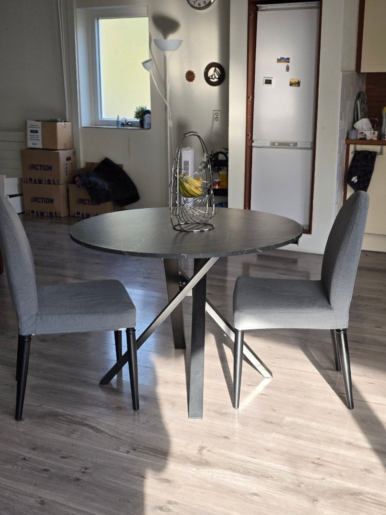 IKEA MARIEDAMM ronde eettafel 105 cm + 2 DANDERYD stoelen, Ophalen, Overige materialen, Gebruikt, Rond