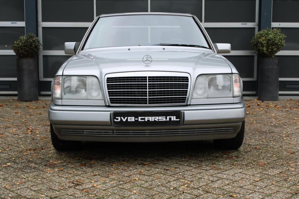 Mercedes-Benz E420 (W124) 420E, Auto's, Achterwielaandrijving, Gebruikt, 8 cilinders, Bedrijf