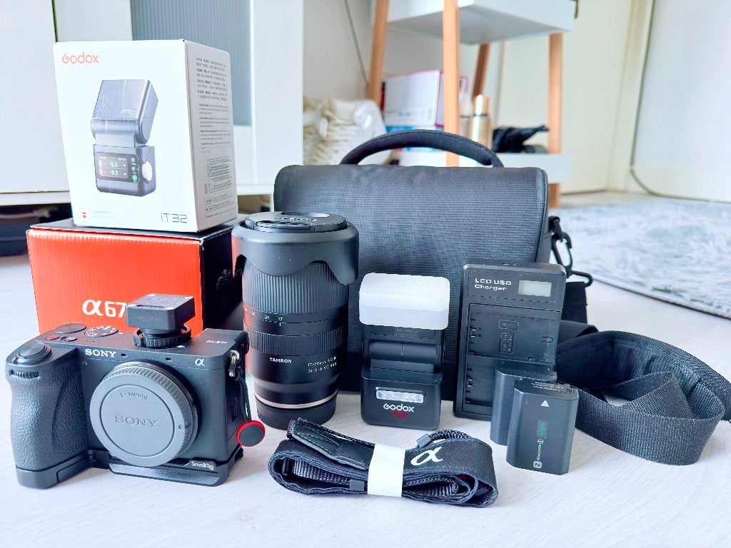 Foto 2 van Sony a6700 + Tamron 17-70 f/2.8 + Extra (9000 clicks)
