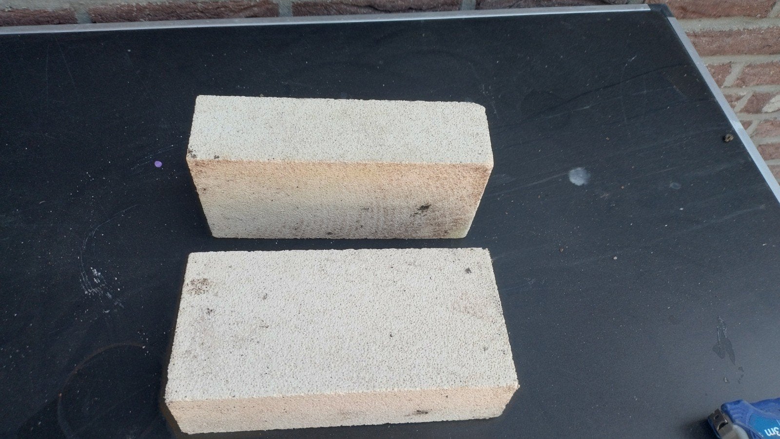 Vuurvaste isolatiestenen 230x114x64 mm € 1,50 per stuk, Doe-het-zelf en Verbouw, Metselstenen, Ophalen of Verzenden, Gebruikt