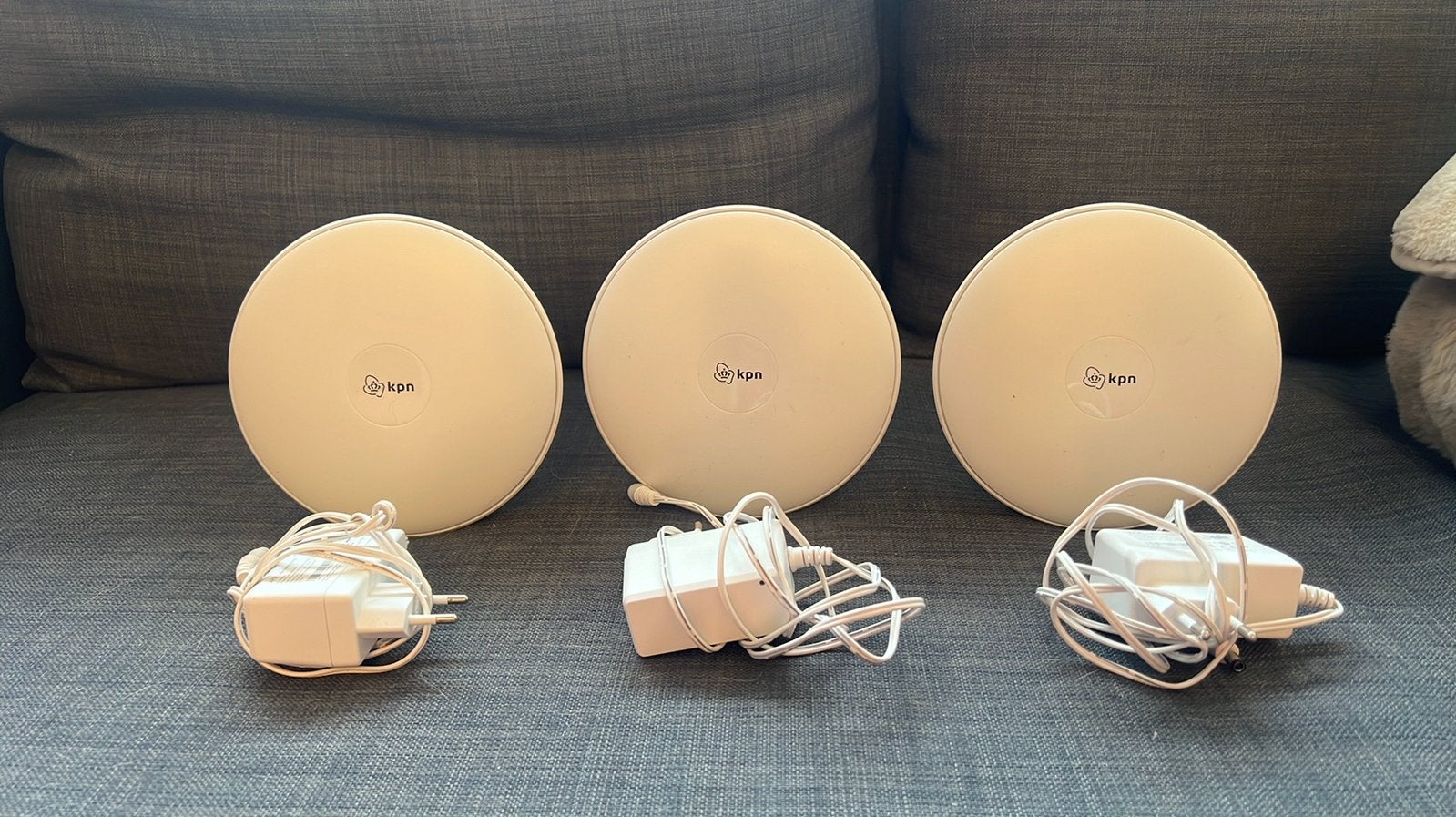 3x KPN SuperWifi punten met adapters, Ophalen, Zo goed als nieuw, Router