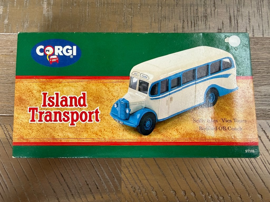 Bedford OB Coach Island Transport - Corgi - 1:50, Ophalen of Verzenden, Gebruikt, Bus of Vrachtwagen, Corgi