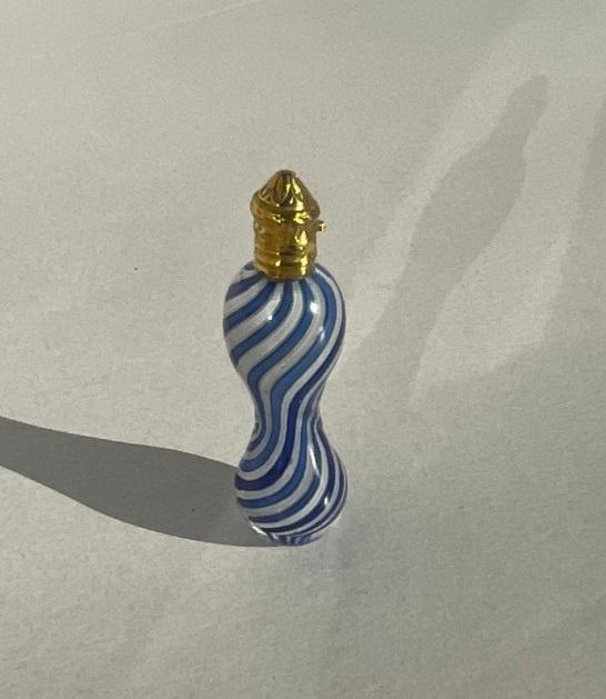 Antieke Latticino Art Glass parfumflesje, plm 1855. Set !, Antiek en Kunst, Antiek | Glas en Kristal, Ophalen of Verzenden