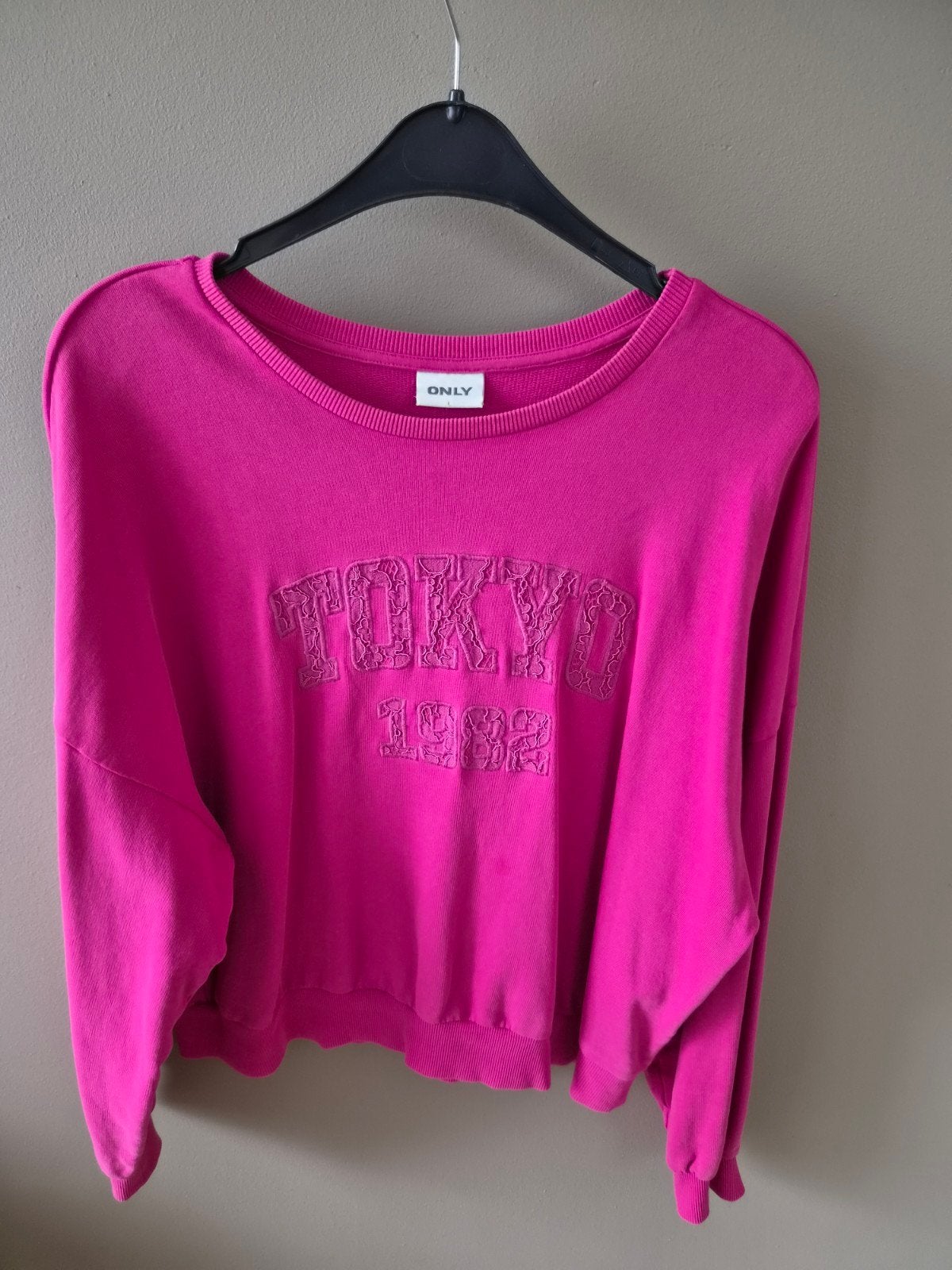 Roze Only sweater met 'Tokyo 1982' opdruk - Maat L, Customerservice@bestseller.com, Only, Maat 42/44 (L), Ophalen of Verzenden