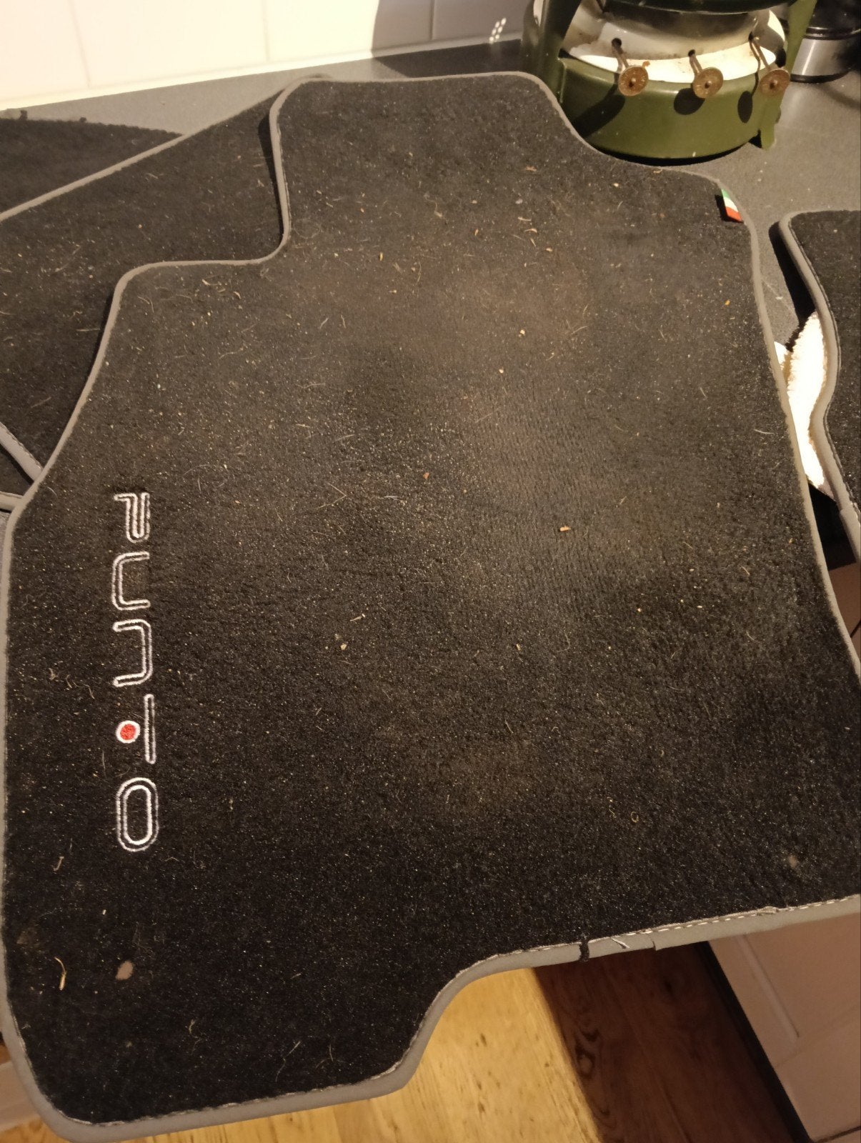 gezocht: orginele mattenset Fiat Punto Lounge  2015, Ophalen of Verzenden, Nieuw