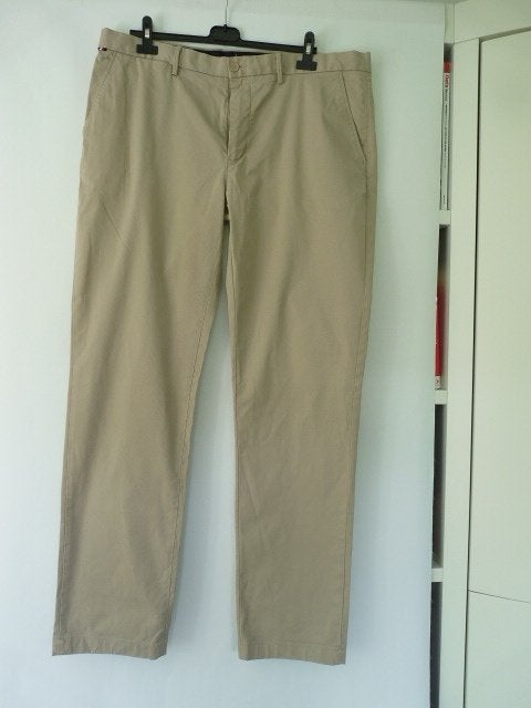 Prima beige zandkleur broek van Tommy Hilfiger,mt 38-34, Maat 52/54 (L), Beige, Tommy Hilfiger, Ophalen of Verzenden