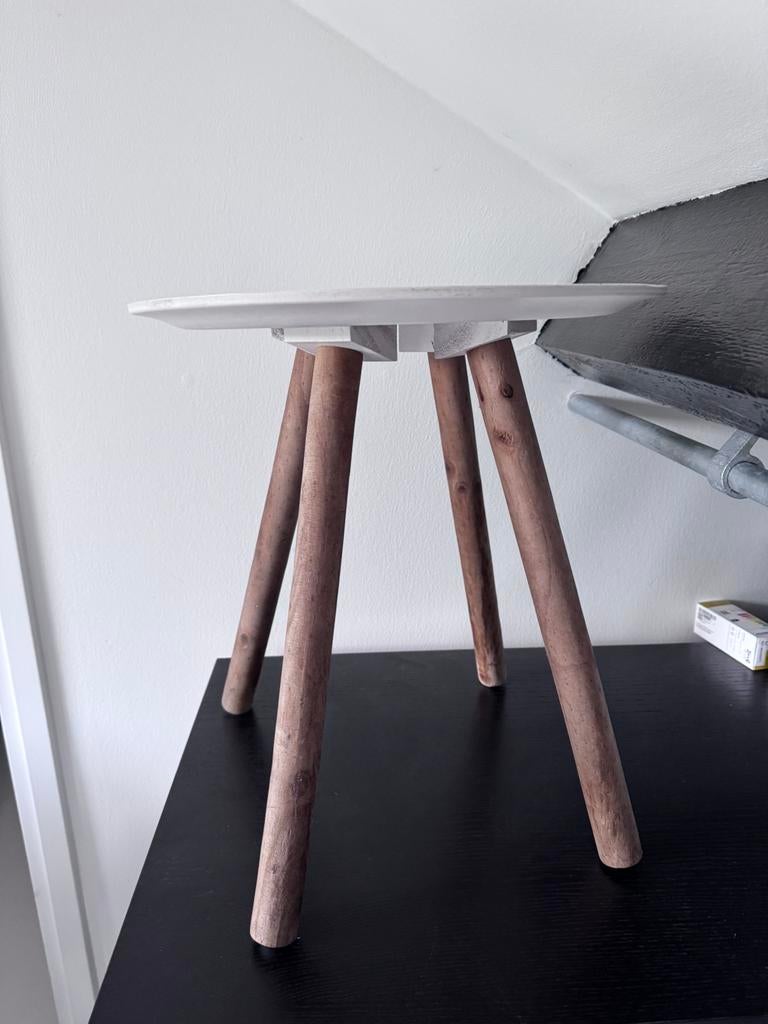 Bijzet tafeltje / krukje, Ophalen, Gebruikt, Rechthoekig, 50 tot 100 cm