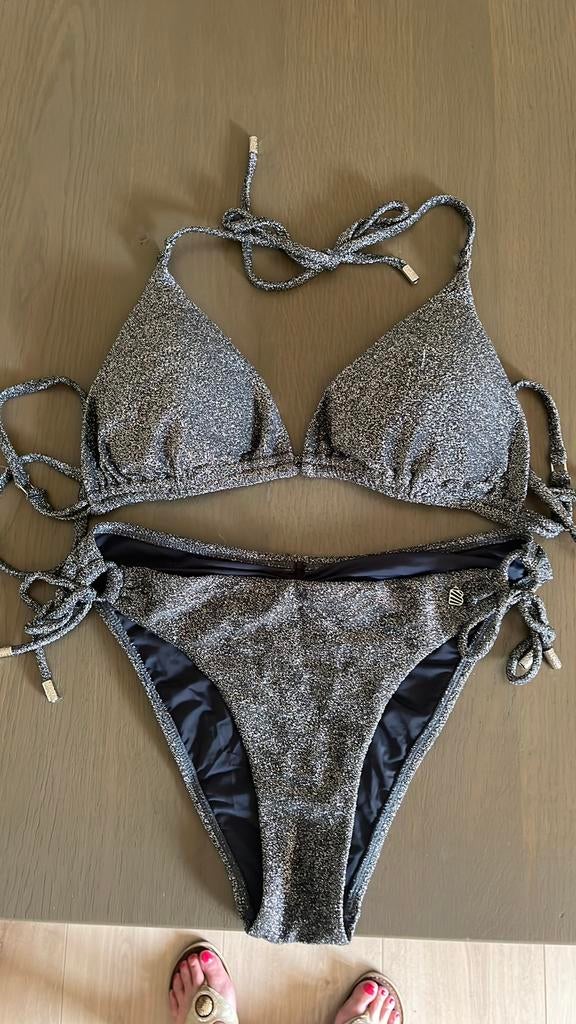 Bikini  mt 38  cup D blauw/ metallic z.g.a.n. beachlife, Kleding | Dames, Badmode en Zwemkleding, Ophalen of Verzenden, Zo goed als nieuw