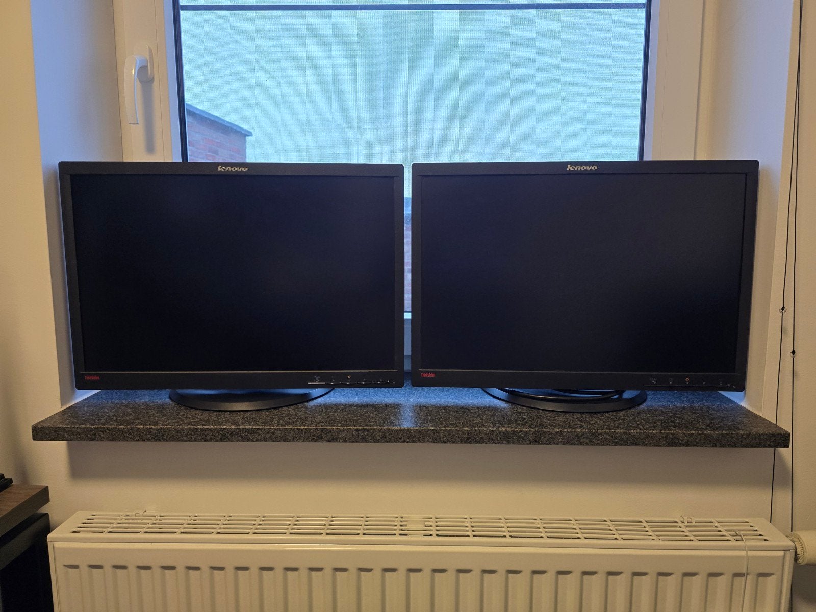 Lenovo ThinkVision LT2252p Dubbele Schermen + Docking, Computers en Software, Monitoren, Ophalen of Verzenden