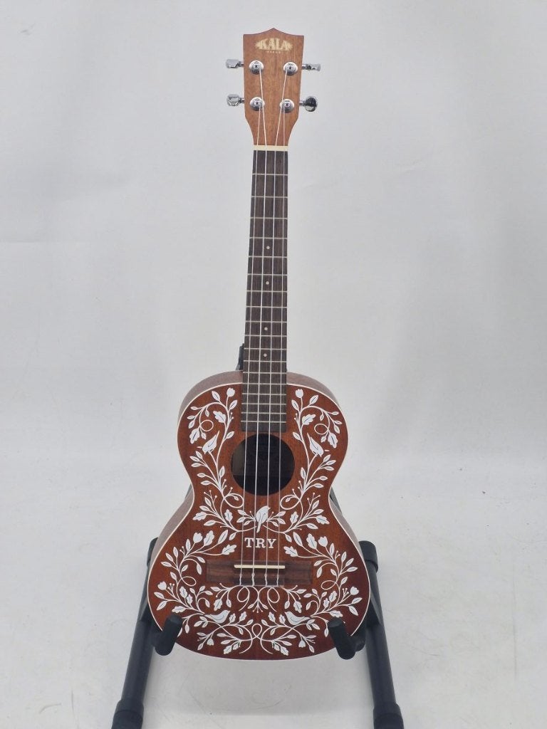 Kala KA-LPT-MH Ukelele - Ocassion, Muziek en Instrumenten, Ukelele, Ophalen of Verzenden
