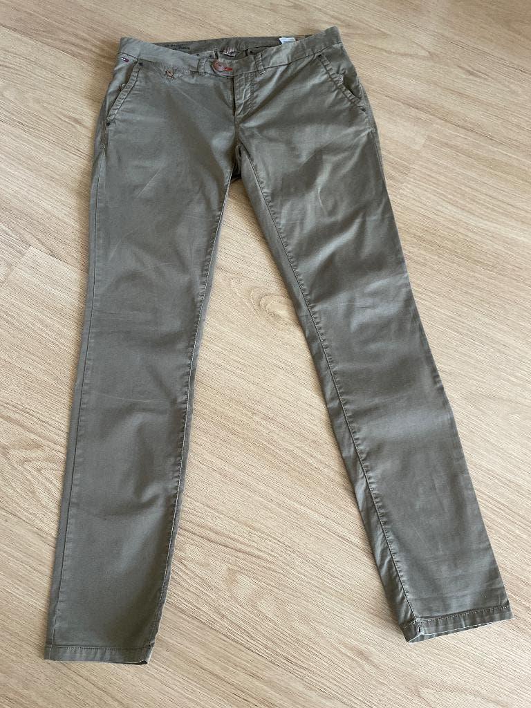 Tommy Hilfiger (zomer) broek, Ophalen of Verzenden, Zo goed als nieuw, Maat 46 (S) of kleiner, Overige kleuren