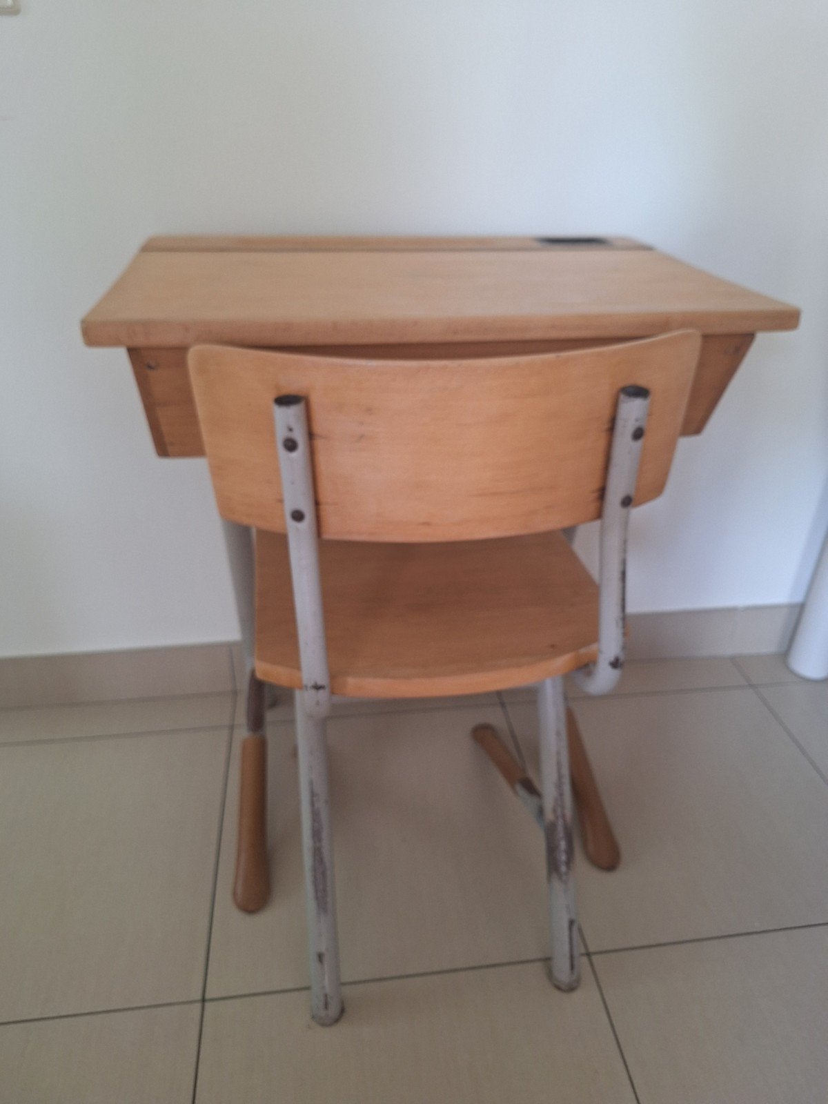 Vintage schoolbankje met stoel - Hout en metaal, Ophalen