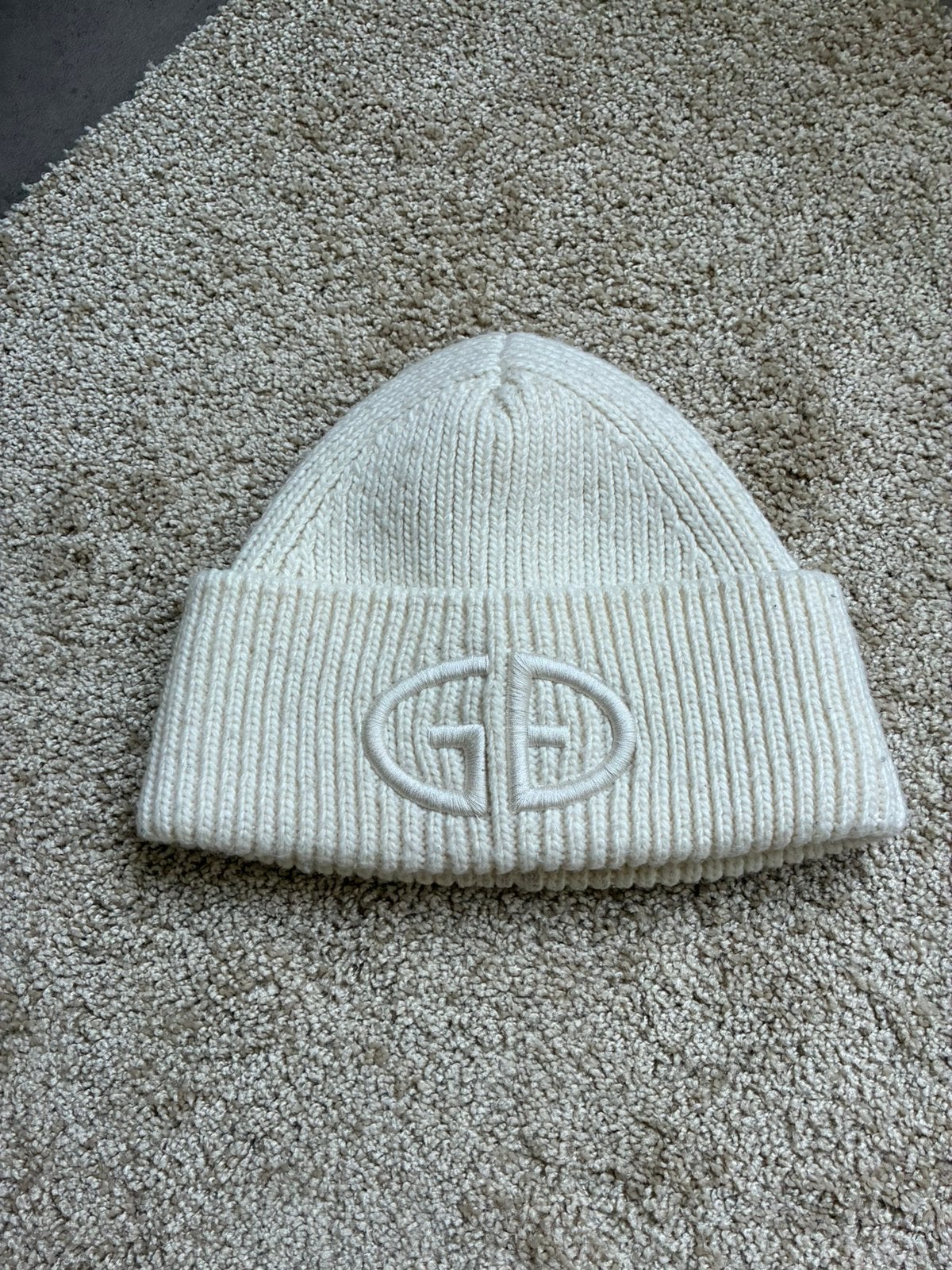Goldbergh Valentine Beanie one size, Kleding | Dames, Ophalen of Verzenden, Zo goed als nieuw, Maat 38/40 (M), Overige typen