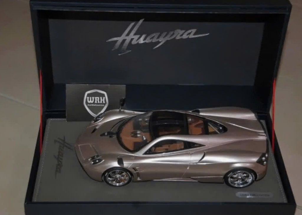 1:18 PAGANI HUAYRA champagne metallic LIMITED 330 BBR WRH, Hobby en Vrije tijd, Modelauto's | 1:18, Verzenden, Zo goed als nieuw