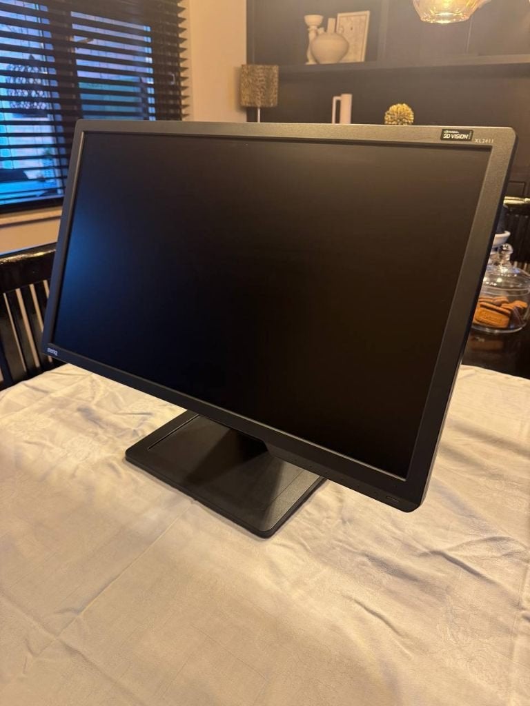 BenQ XL2411 gaming monitor (60Hz) - 2 stuks beschikbaar, Gebruikt, Full HD, 1 tot 2 ms, In hoogte verstelbaar