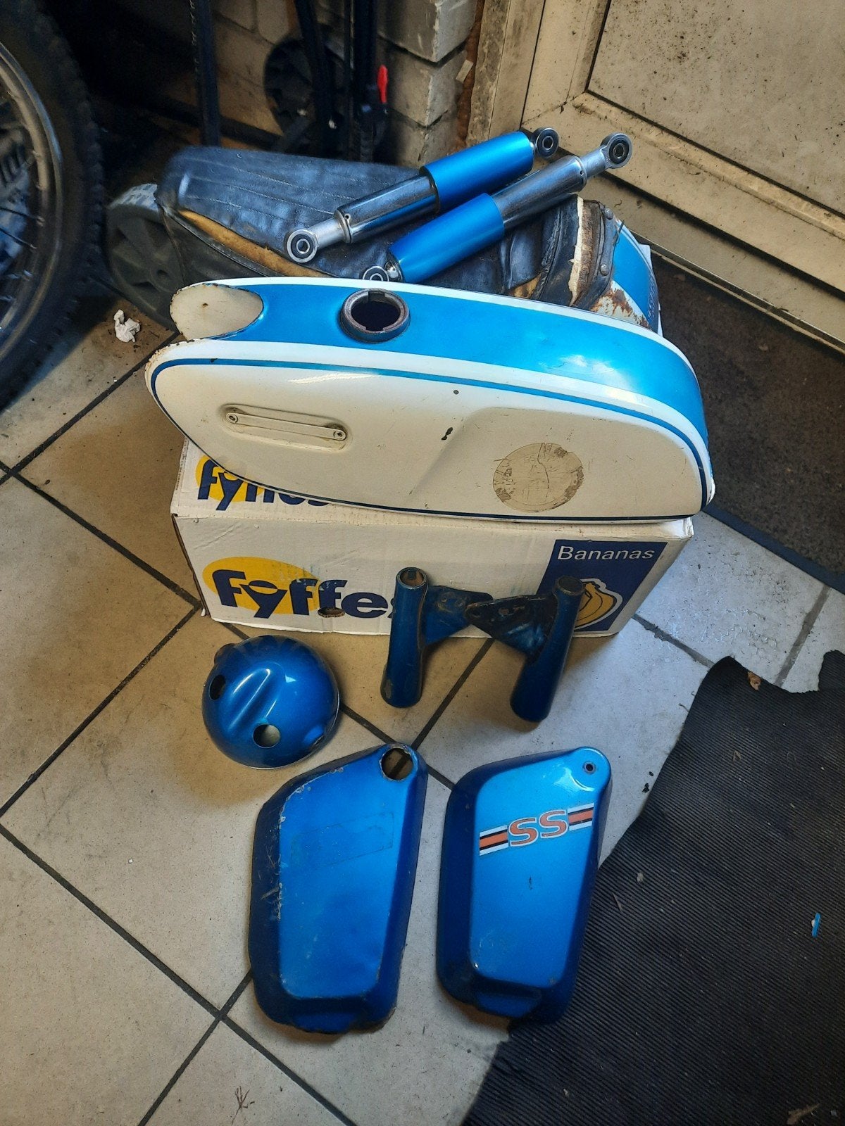 yamaha fs1 tankset, Fietsen en Brommers, Ophalen of Verzenden, Zadel, Yamaha