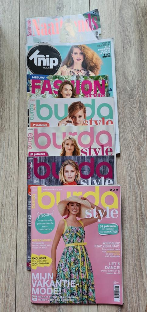 Burda Style , Knip, Naaitijdschriften -, Ophalen of Verzenden, Gelezen, Overige typen