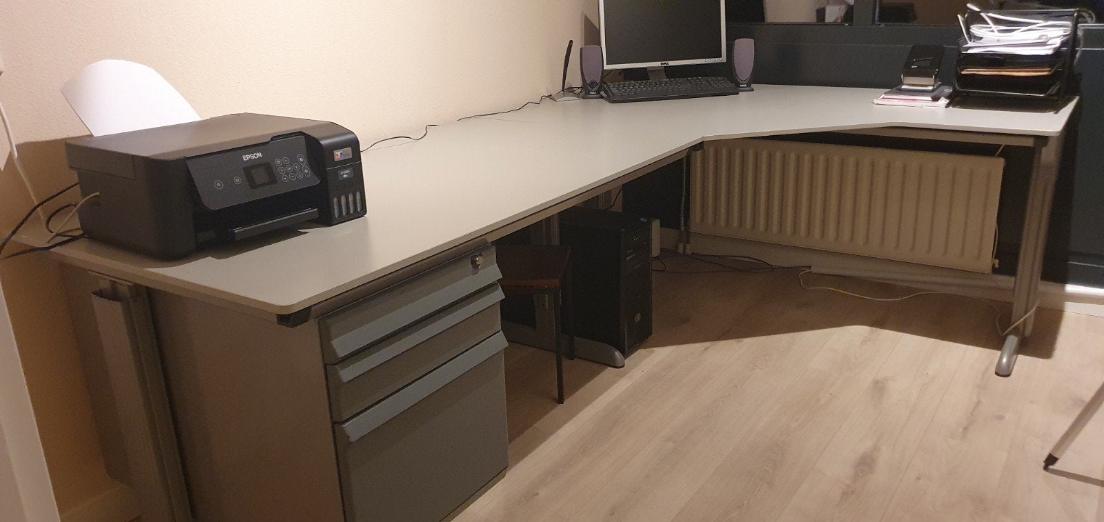 Ahrend verstelbaar hoekbureau 240x160cm, Ophalen, Metaal, Hoekbureau, Industrieel