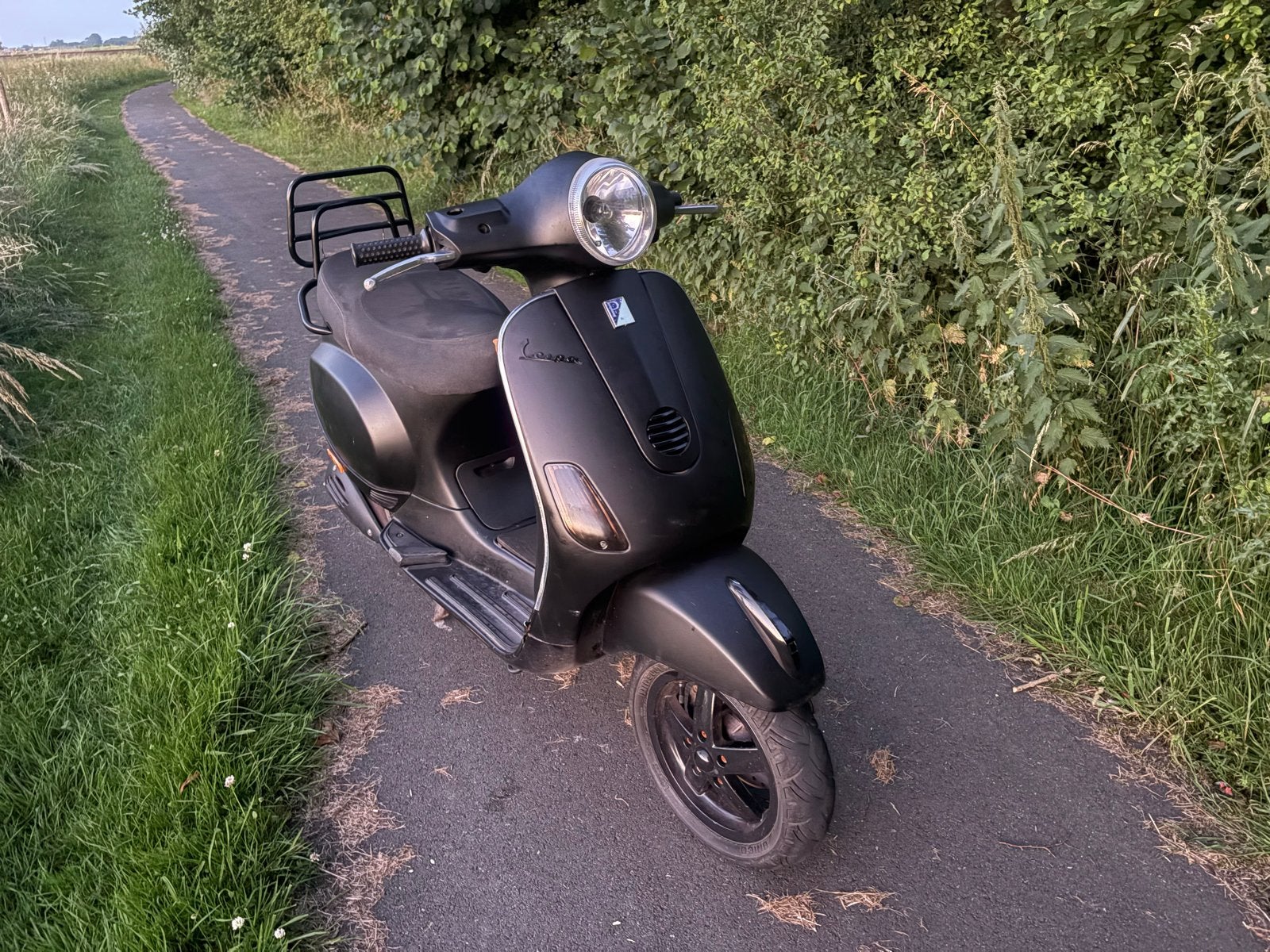 Vespa LX Mat Zwart (Black on Black)- Snor-Scooter, Gebruikt, Maximaal 45 km/u, Benzine, Vespa LX