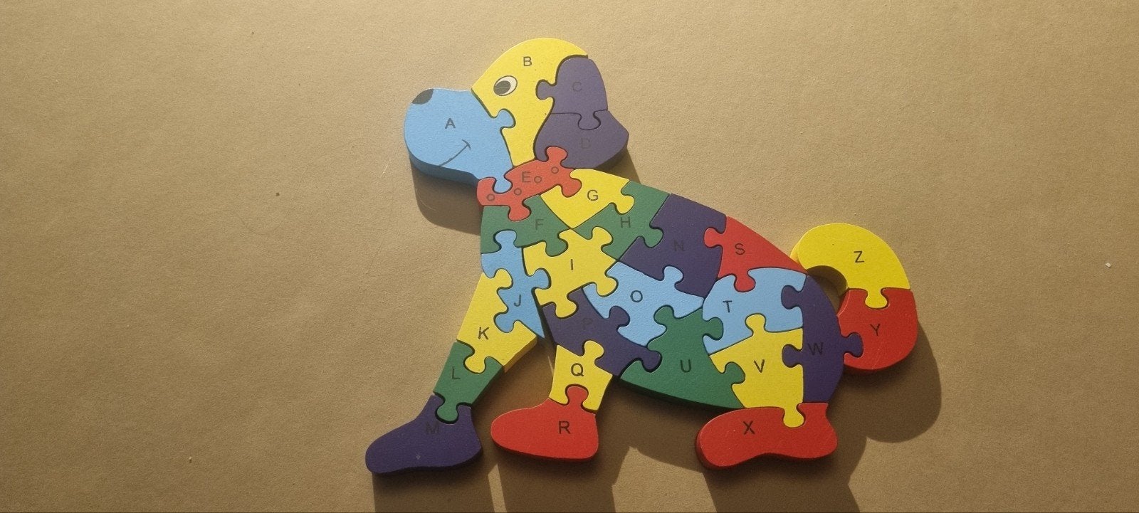 Houten dubbelzijdige puzzel: hond met letters en cijfers, 2 tot 4 jaar, Gebruikt, Ophalen of Verzenden, Van hout