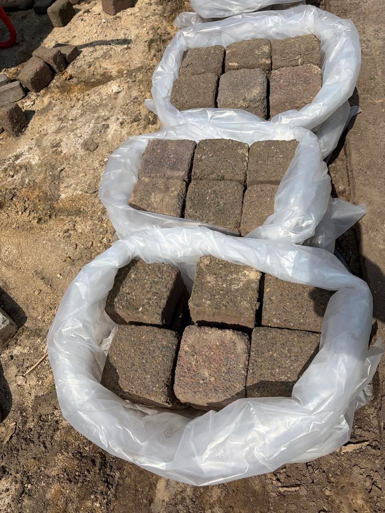 Gratis klinkers 10x10x8, Ophalen, Gebruikt, Beton, Klinkers