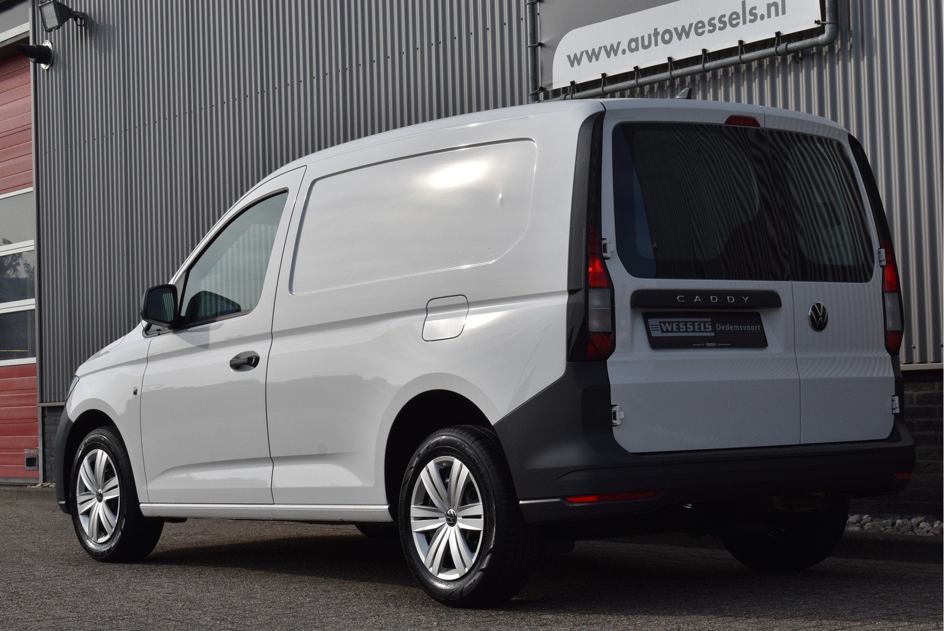 Volkswagen Caddy Cargo 1.5 TSI Carplay, Airco (bj 2024), Voorwielaandrijving, Stof, 4 cilinders, Volkswagen