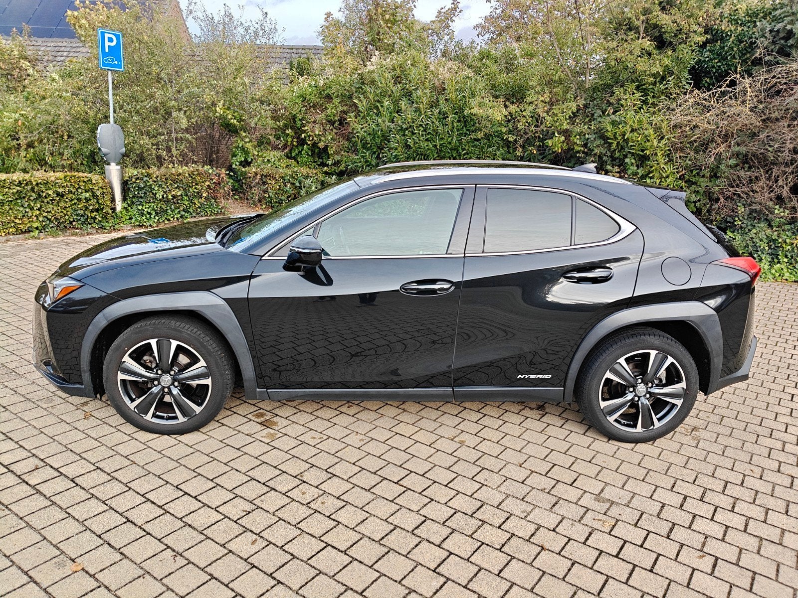 Lexus UX 250h Hybrid 184pk CVT 2019 Zwart, Auto's, Verwarmde buitenspiegels, Alcantara, Zwart, 152 pk