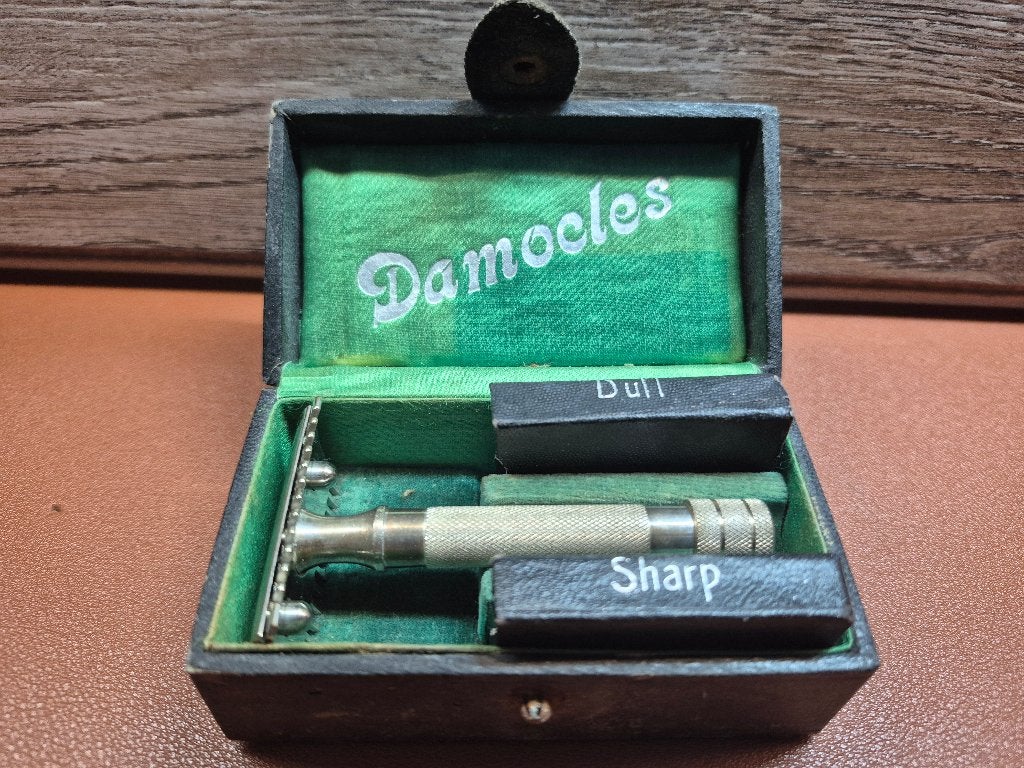 Vintage Damocles Safety Razor / Krabbertje in Luxe Doos, Ophalen of Verzenden, Gebruikt, Gehele gezicht