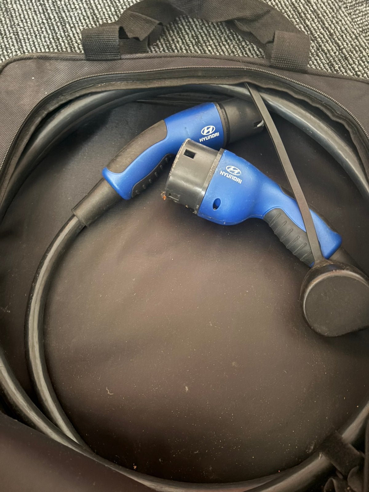 Originele Hyundai Type 2 laadkabel 32A Mode 3 + opbergtas, Verzenden, Zo goed als nieuw, Laadkabel