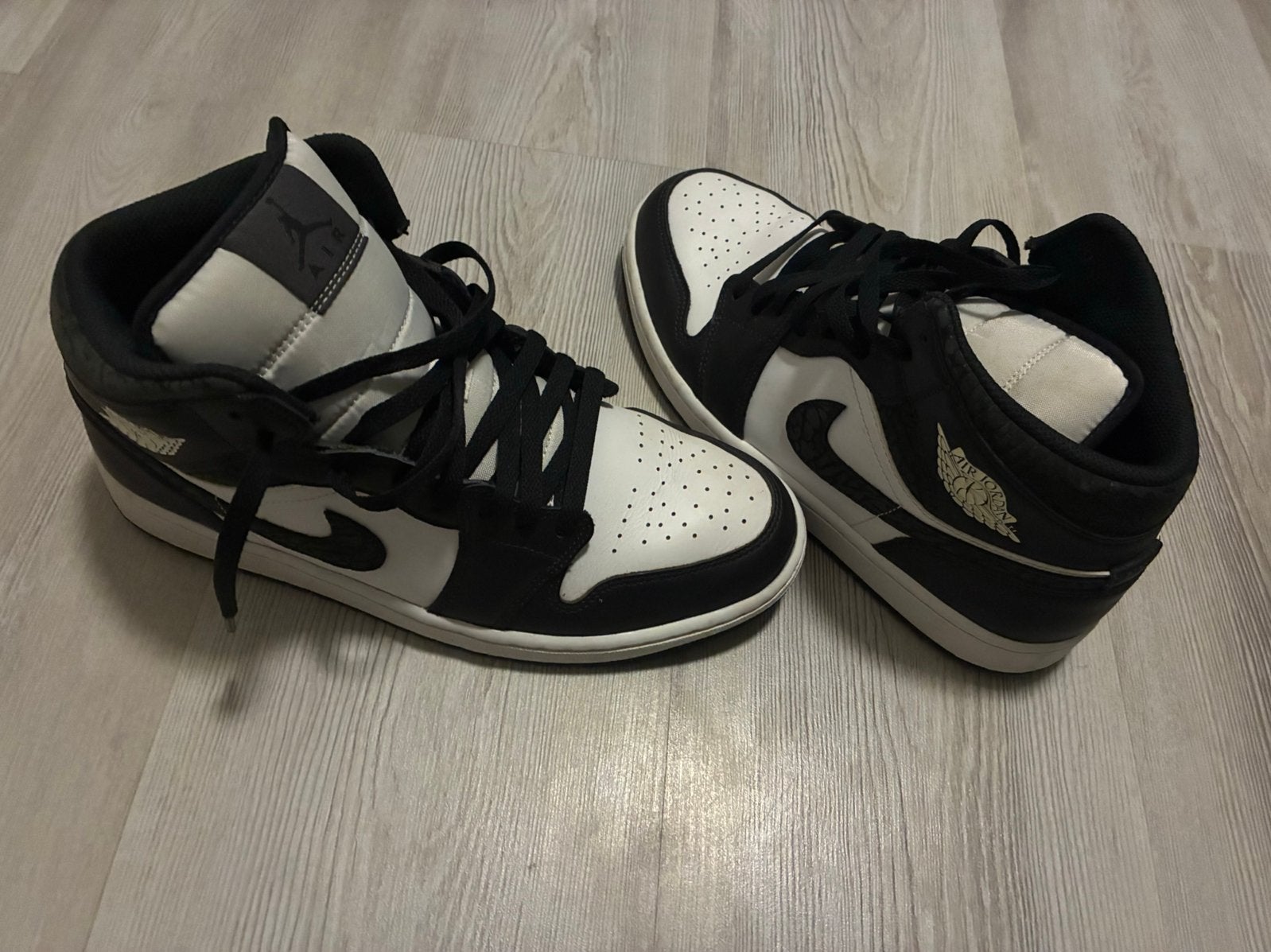 Air jordan 1 mid SE, Kleding | Heren, Overige kleuren, Nieuw, Ophalen of Verzenden, Sneakers of Gympen