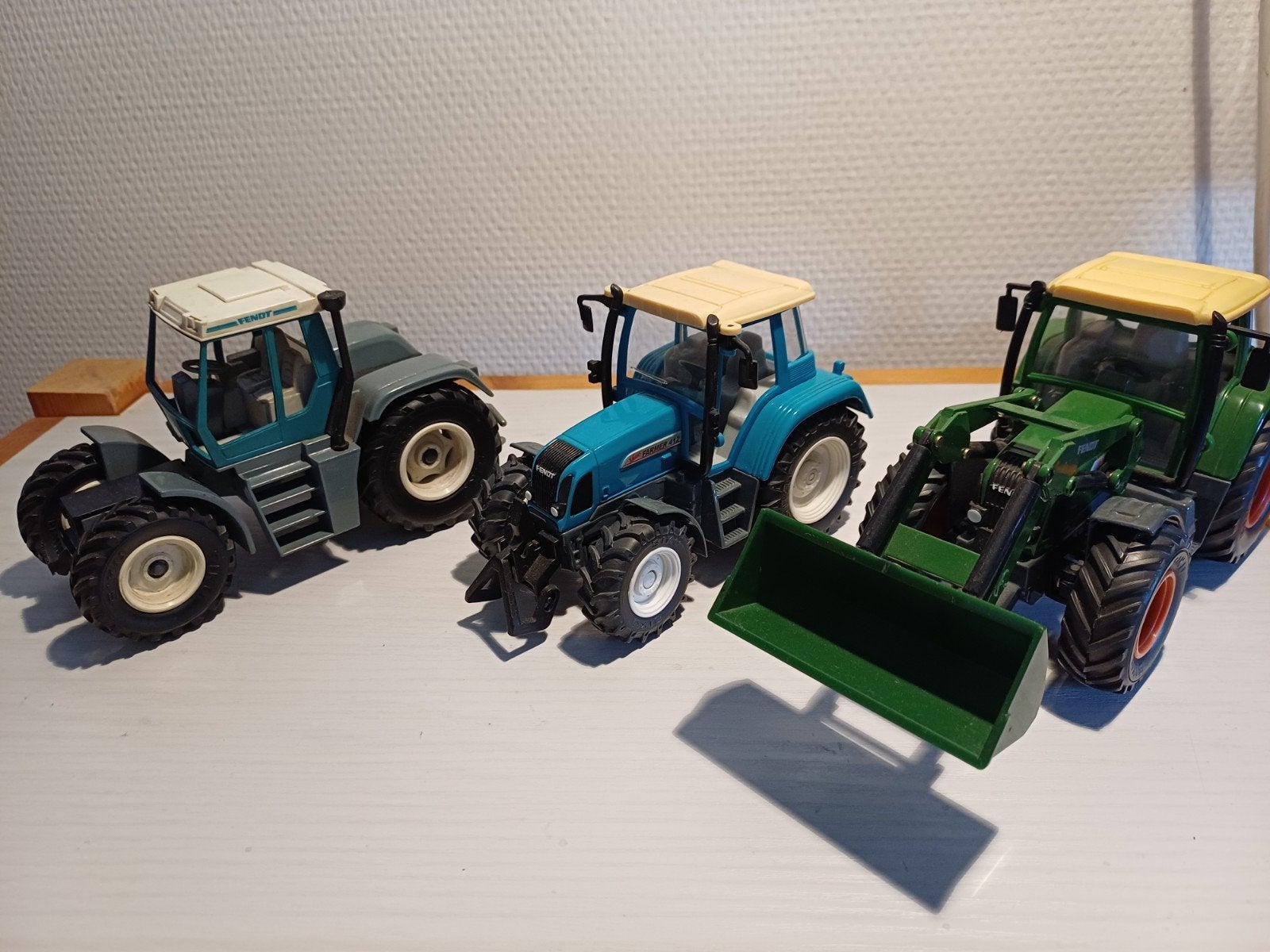 Britains Siku 3 x Fendt trekkers, Ophalen of Verzenden, Zo goed als nieuw, Tractor of Landbouw, SIKU