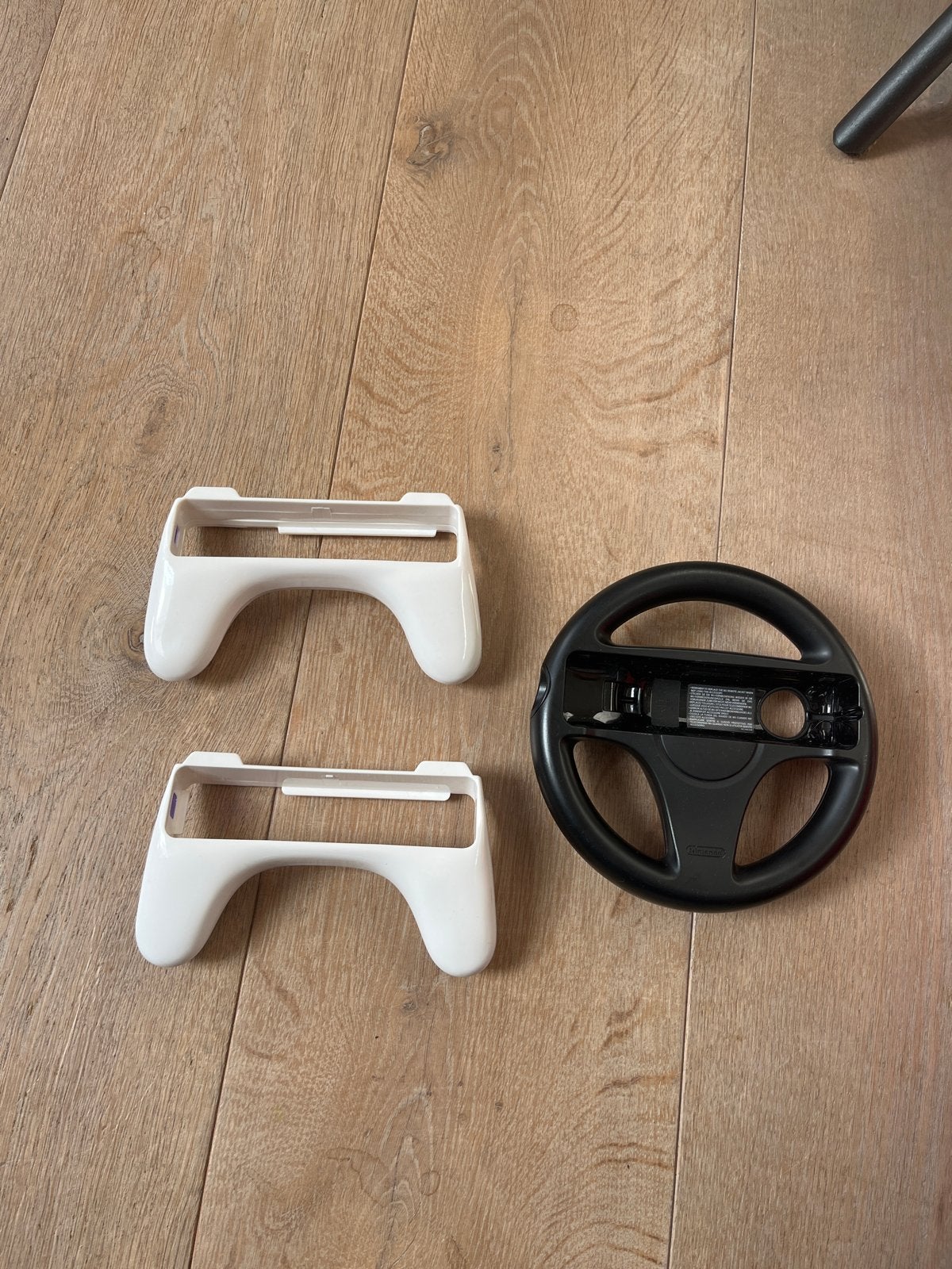 Wii stuur en controller houders, Spelcomputers en Games, Ophalen of Verzenden, Zo goed als nieuw, Zonder controller, Met stuurtje