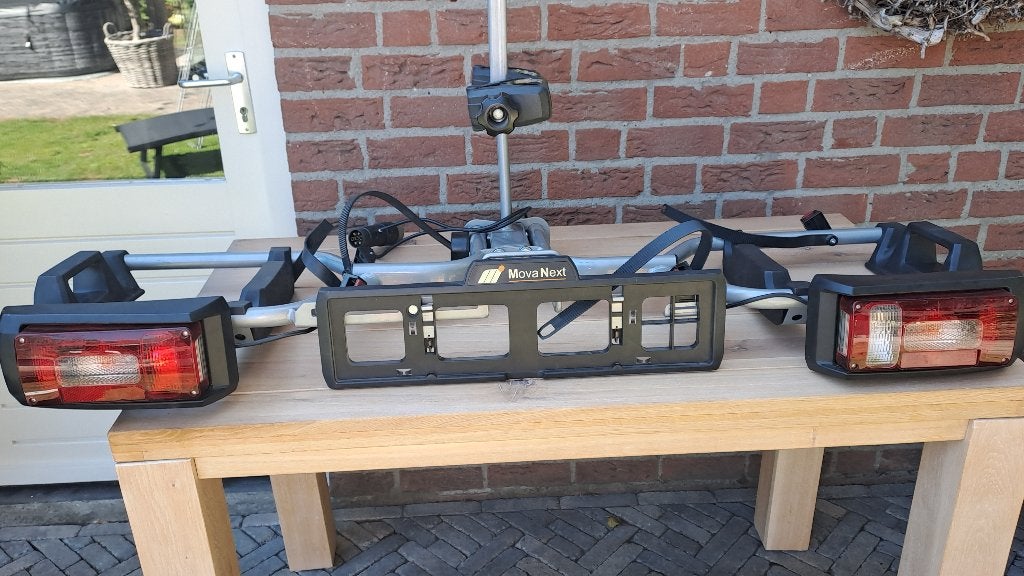 Fietsendrager, Ophalen, Elektrische fiets, Zo goed als nieuw, 2 fietsen