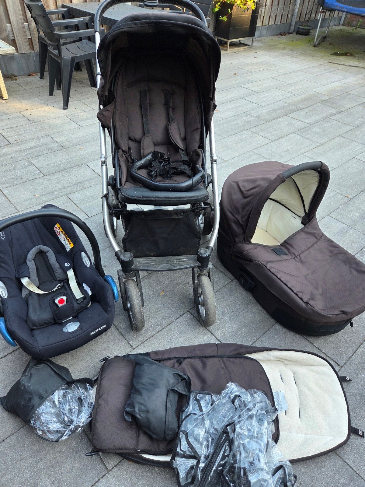 Combi Complete kinderwagen set, een maxicosi en accesoires