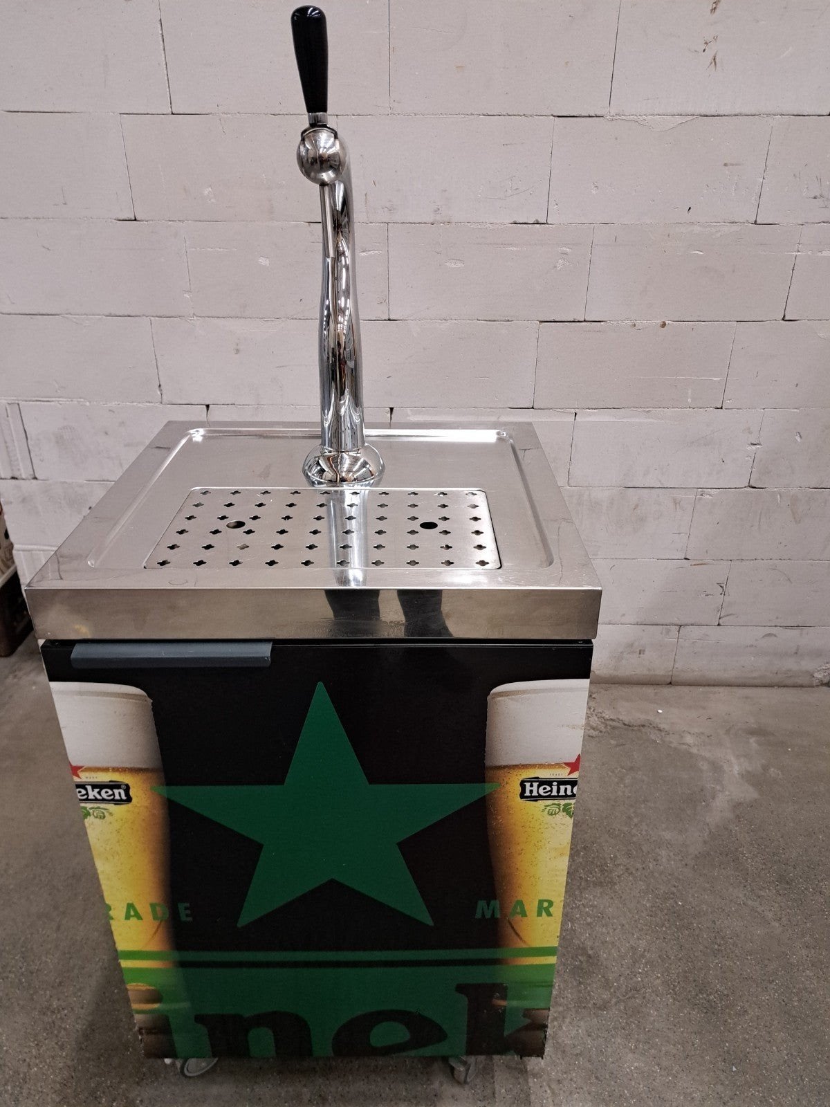 TE HUUR Heineken Biertap met 2 x 20 Liter Inhoud, Ophalen, Gebruikt
