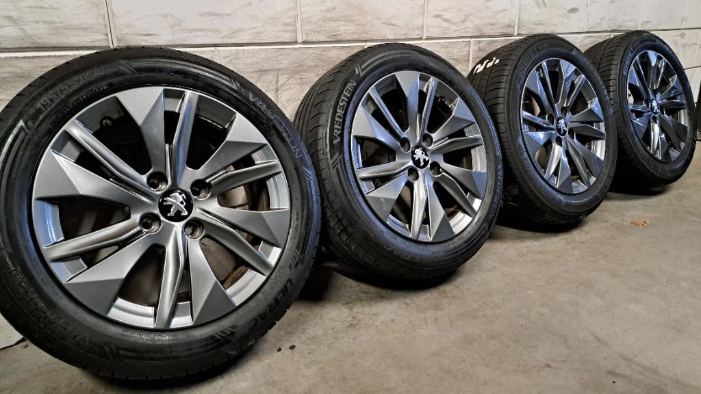 Grijze lichtmetalen velgen Peugeot 208 207 DS3 C3 195/55/16, Gebruikt, 16 inch, Banden en Velgen, Ophalen of Verzenden
