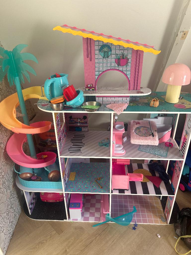 L.o.L huis met spullen, Ophalen, Gebruikt, Poppenhuis