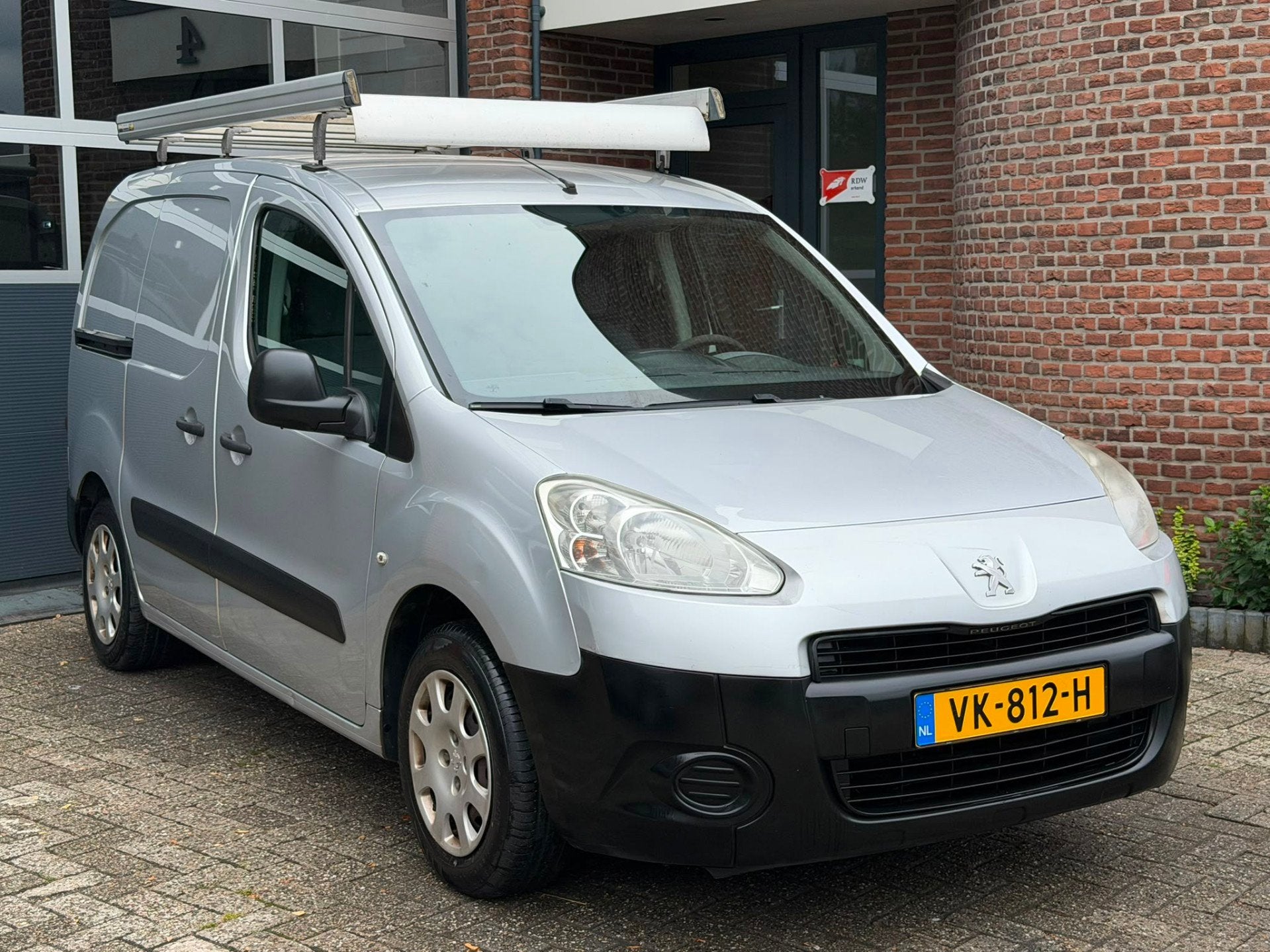 Peugeot Partner 120 1.6 e-HDI L1 XT Profit + Airco|3pers |Im, Auto's, Voorwielaandrijving, Euro 5, Gebruikt, 4 cilinders
