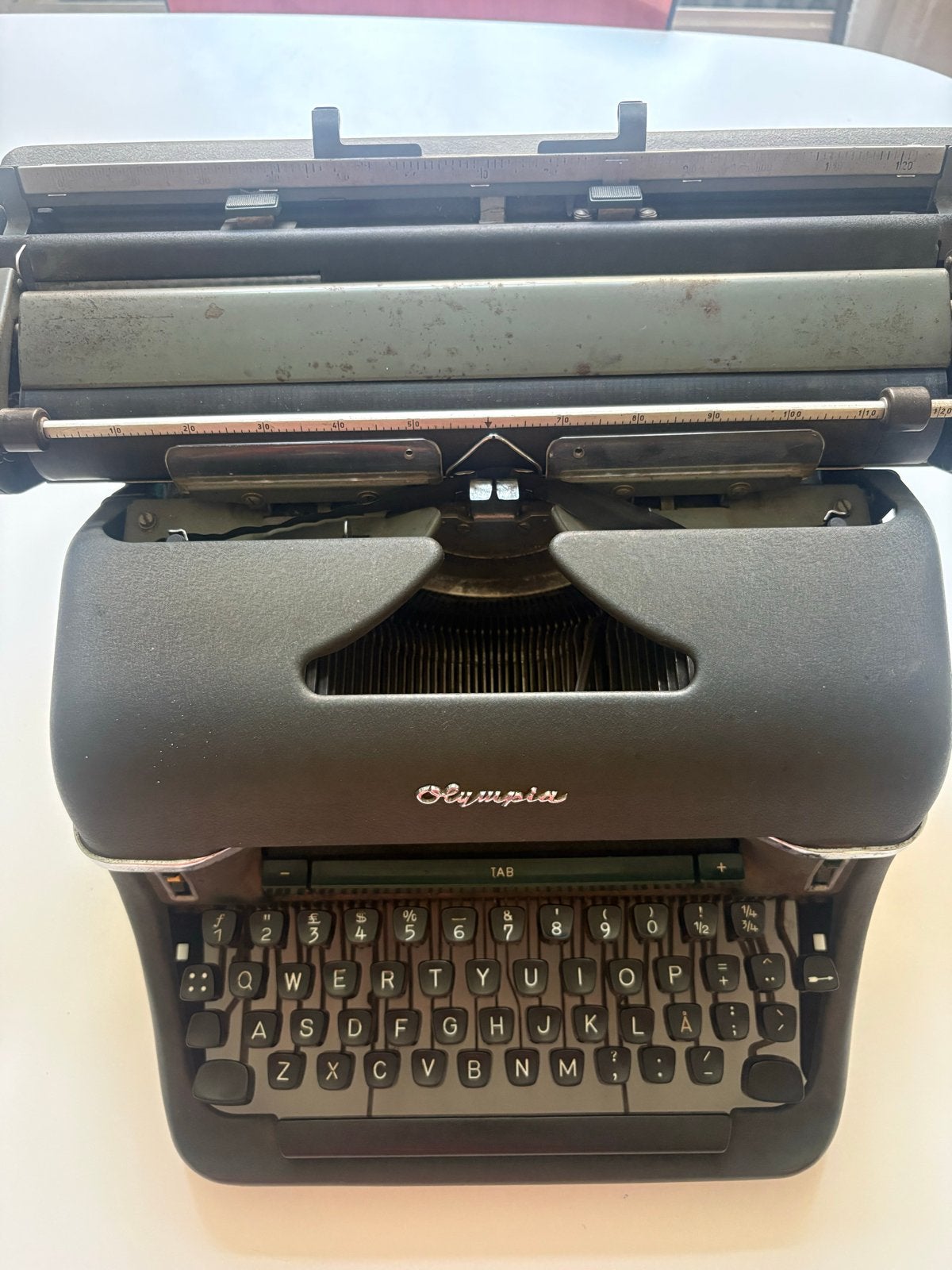 Vintage typemachine Olympia SG1, Ophalen of Verzenden