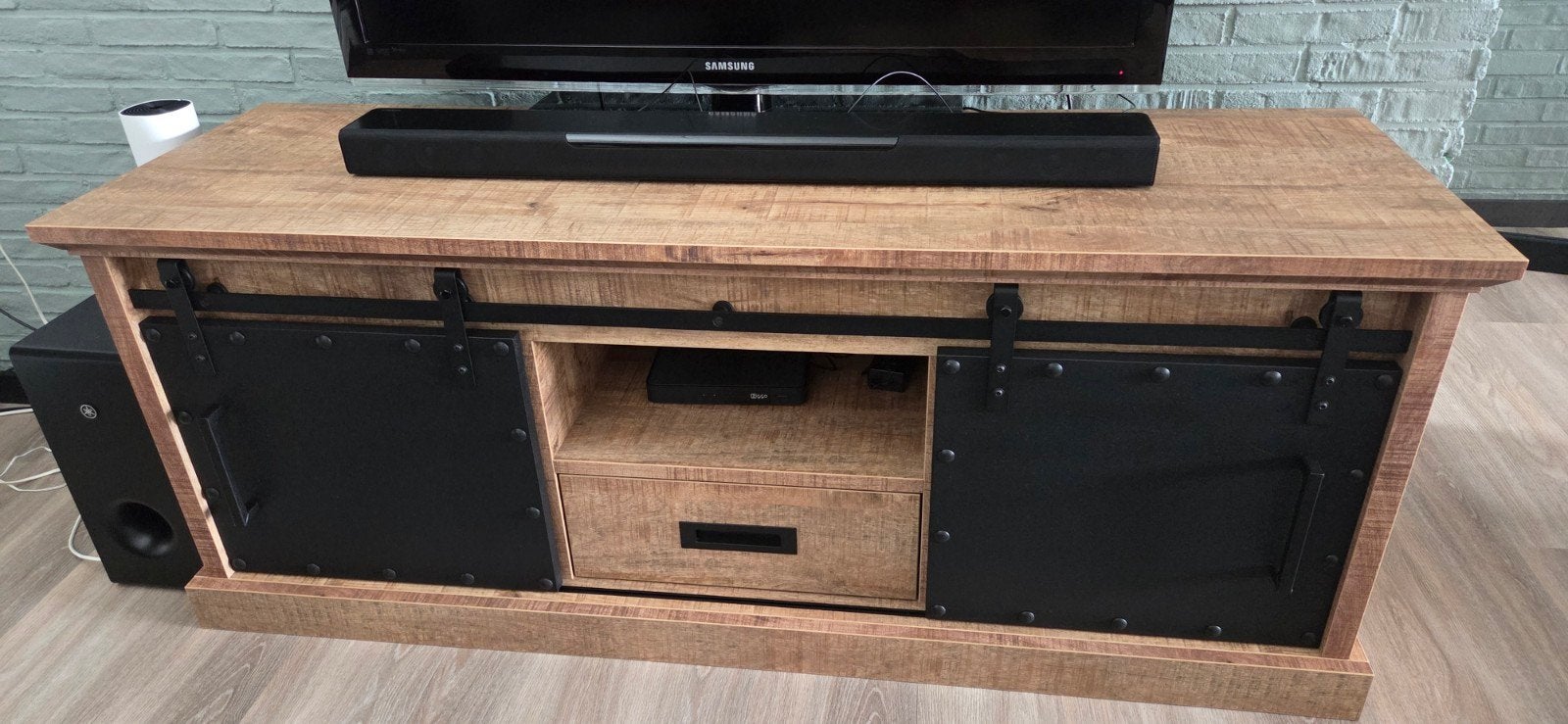 tv meubel, Ophalen, 150 tot 200 cm, Zo goed als nieuw, Minder dan 100 cm